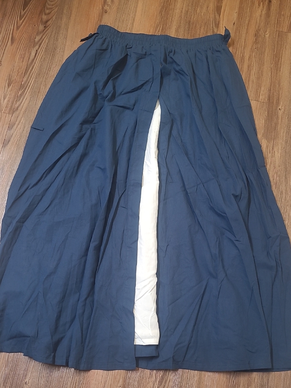 Women’s‎ Navy Maxi Skirt with Front Slit98% cotton size XL new color blue.